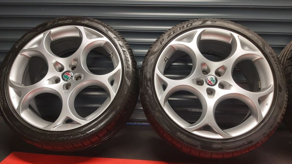 Koła letnie 255 40 R21  Alfa Romeo  Stelvio OE QV QUADRIFOGLIO