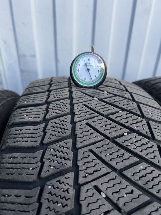 4шт. Шини Continental ContiVikingContact 6 215/55/17