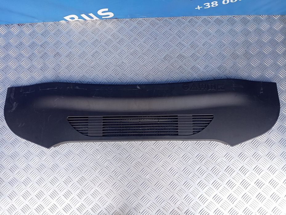 Накладка декоративна під капот Ford Mustang Mach-E Premium Розборка