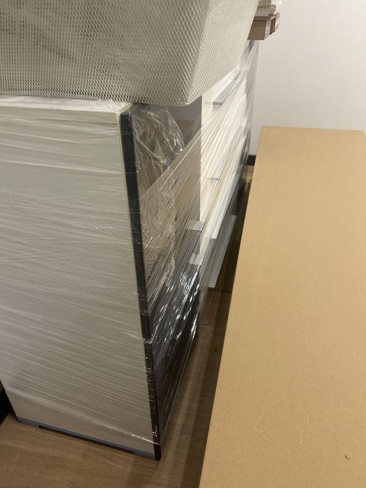 Sprzedam komode w bardzo dobrym stranie