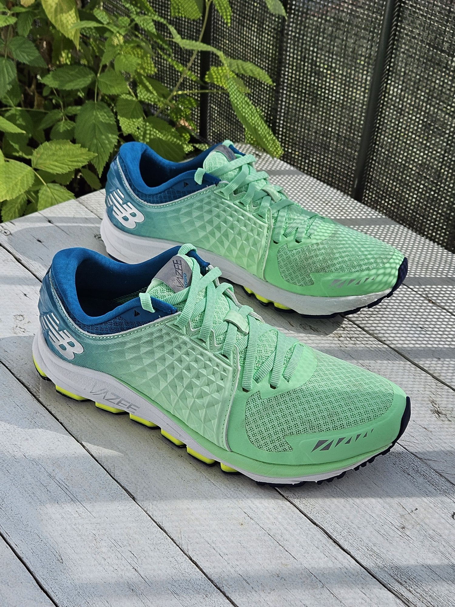 Buty do biegania New Balance Vazee 2090 W2090GR r.40,5