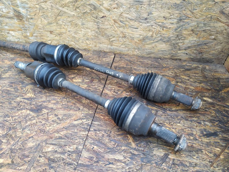 Полуось приводний вал Mazda 3 1.6 Мазда 3 1.6 3