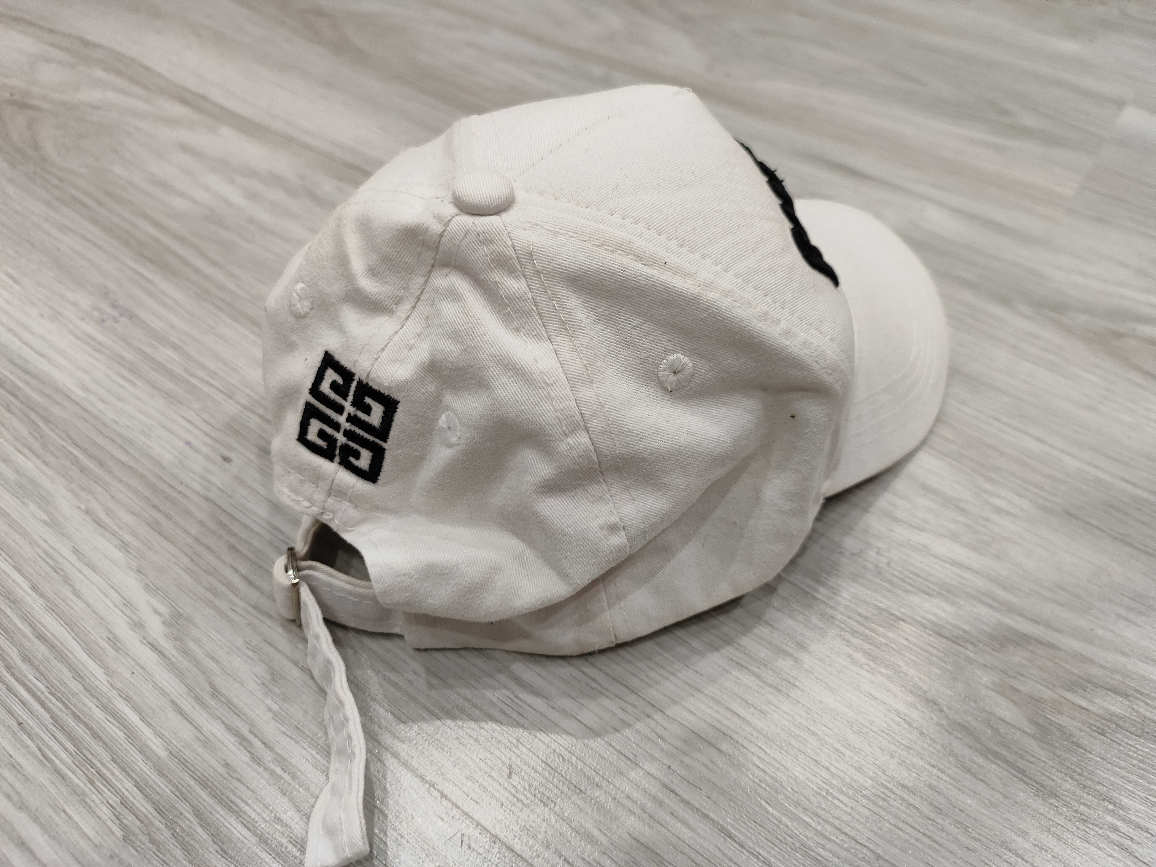 Czapka z daszkiem GIVENCHY Paris Biała NOWA Polecam