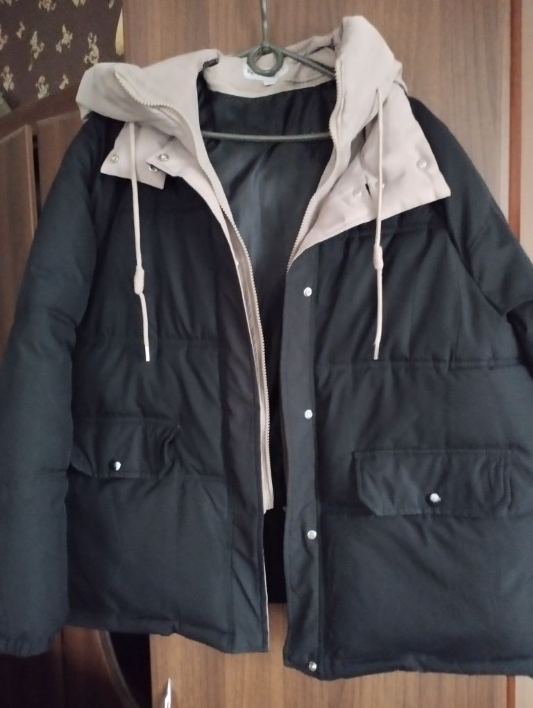 Продам куртка женская 50