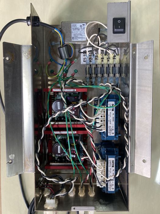Sterownik,regulator obrotów silnika indukcyjnego 3-fazowego