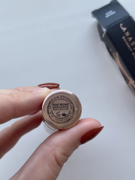 Помада Anastasia Beverly Hills Satin Lipstick, цвет Rose Brown