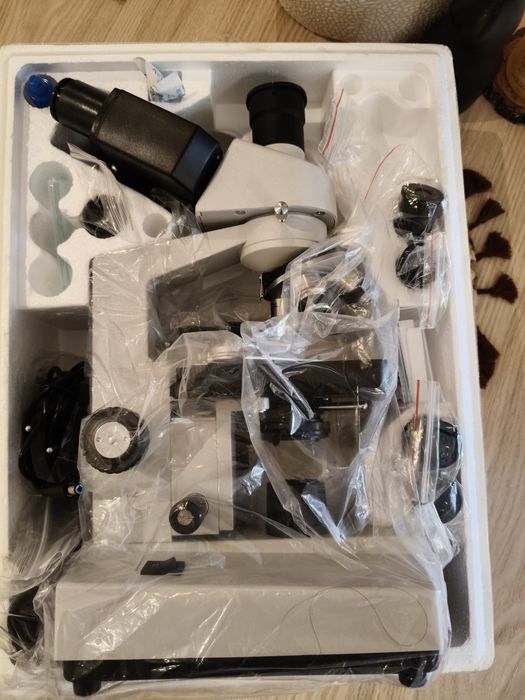 Microscópio Trinocular XSP-36 / XSP-36TV – Profissional e Educacional