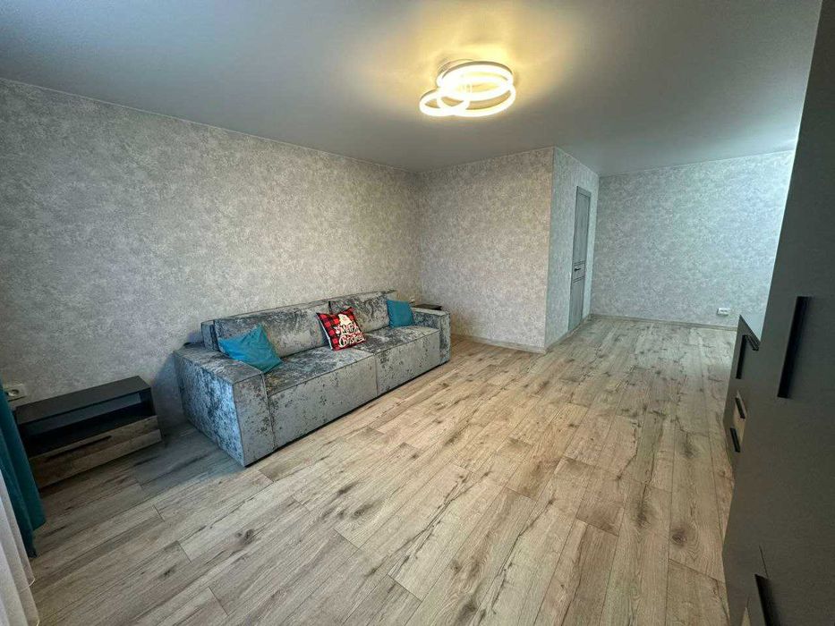 Терміново здам 1-ку в новобудові в центрі