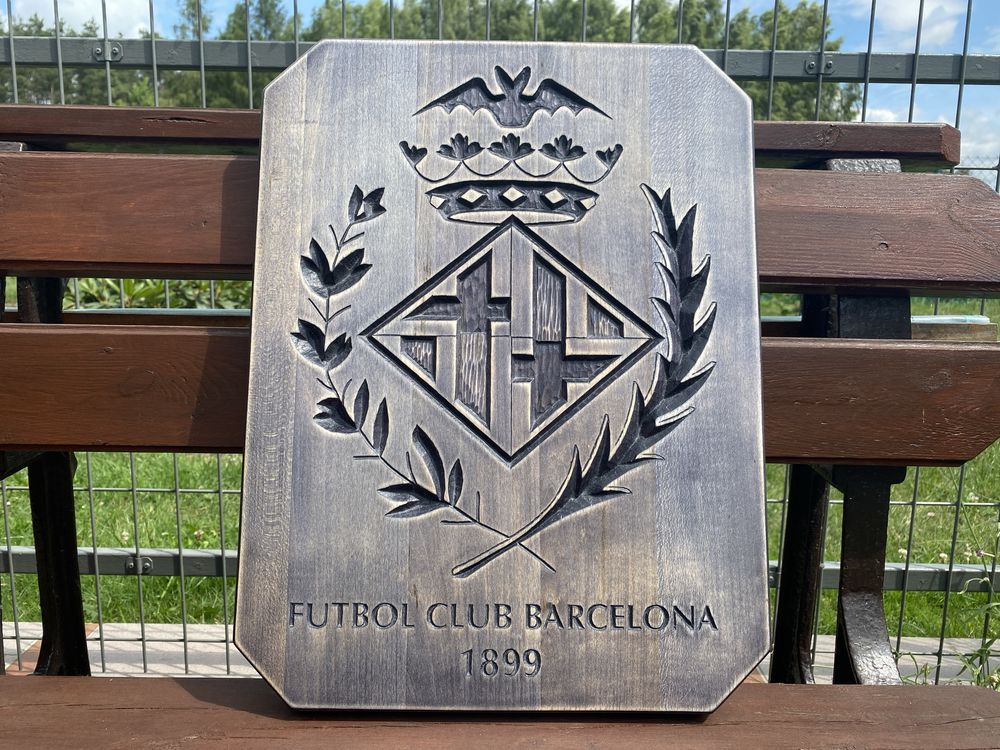 Herb z drewna FC Barcelona z 1899r.
