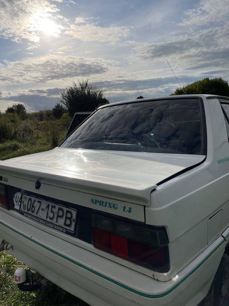 Продаю Renault 9