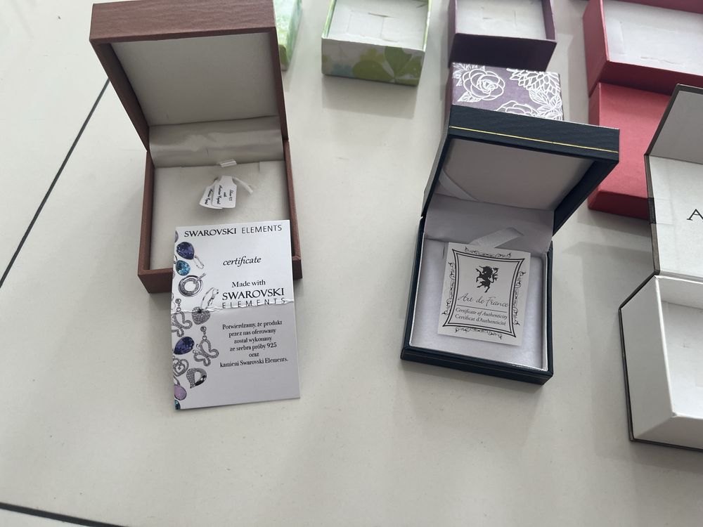 Prezentowe pudełka na biżuterię Swarovski Apart Anillo Jubiler