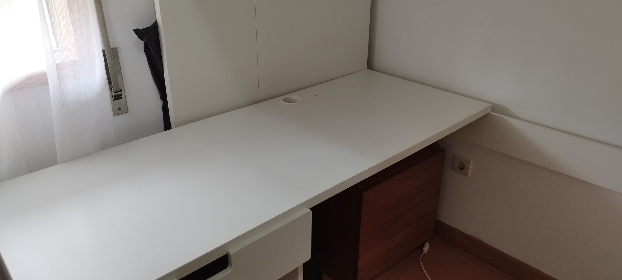Cama alta IKEA  c/secretária