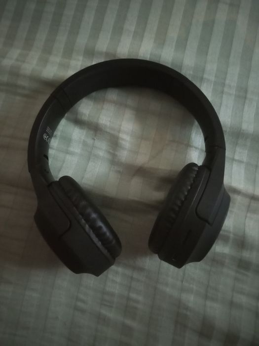 Беспроводные черные накладные наушники havit H605BT оригинал