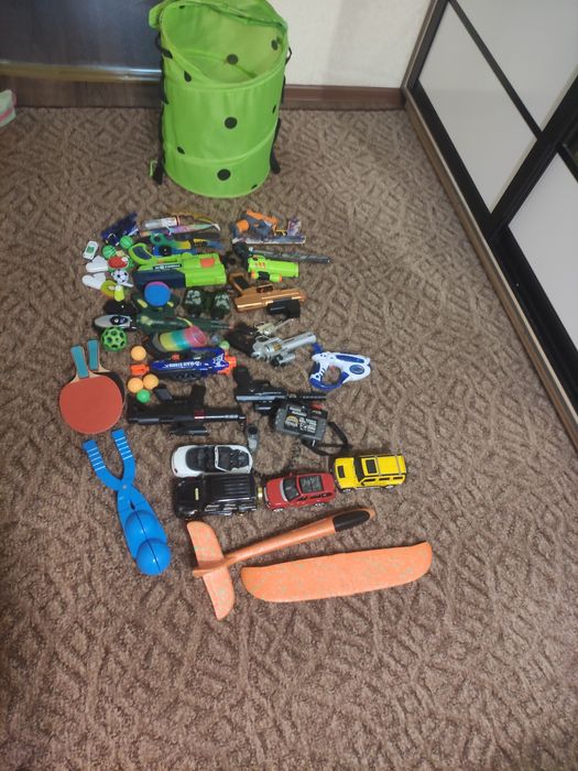 Игрушки для мальчика одним лотом 695 с мешком для игрушек