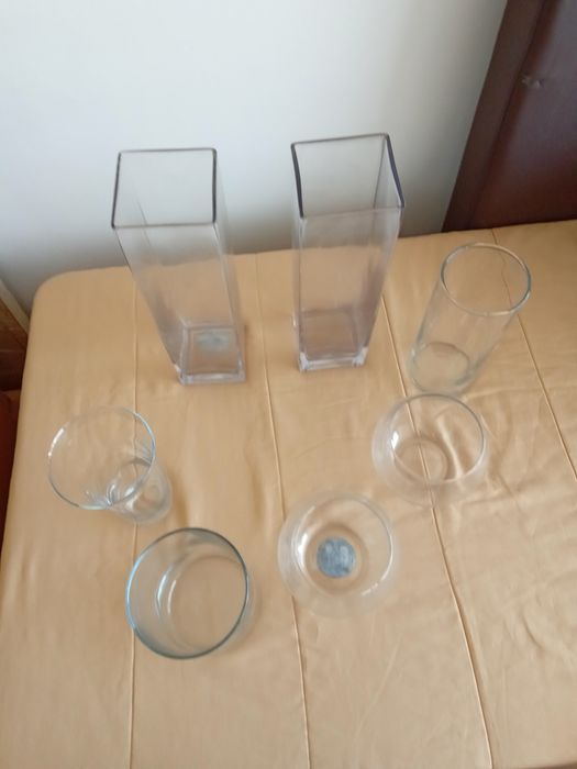 Jarras em vidro de vários tamanhos