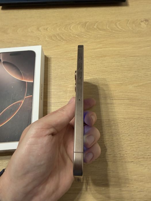 Iphone 16 pro max desert titanium