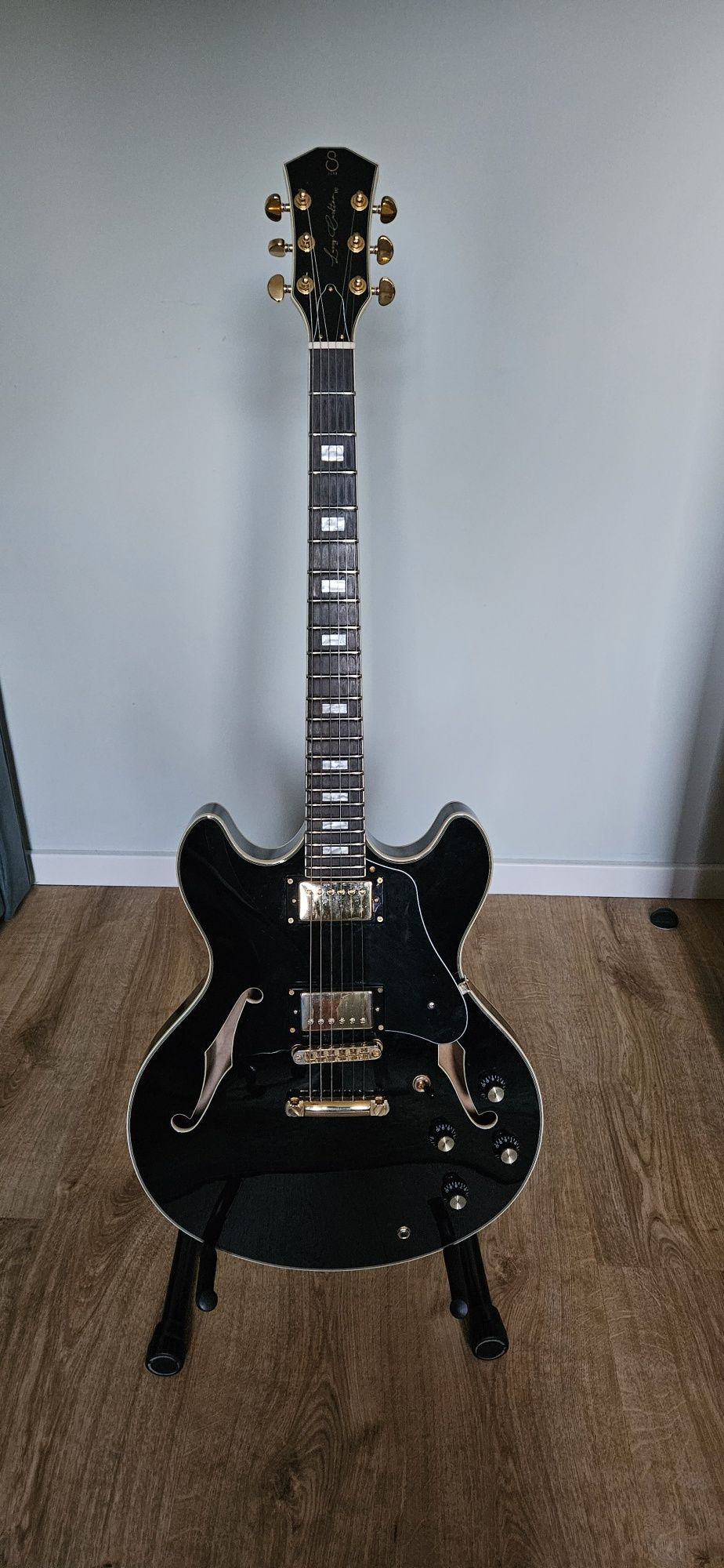 Gitara semi-hollow Sire H7 BK