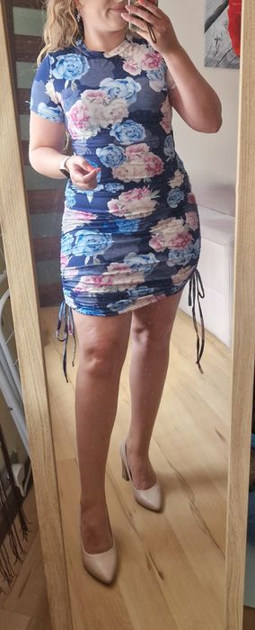 Sukienka damska marszczone boki masełko Nowa Uni