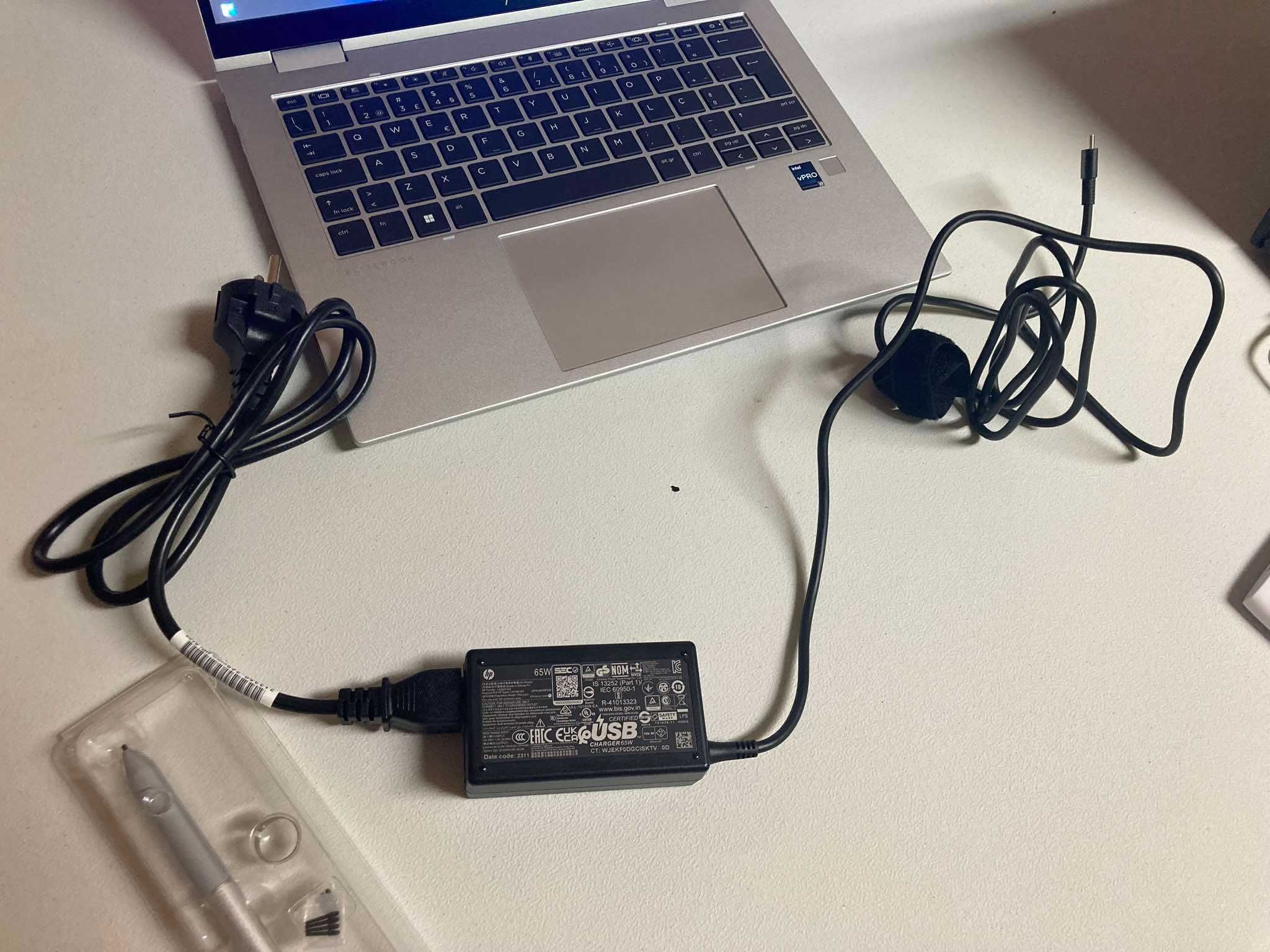 Portátil híbrido HP (com garantia)