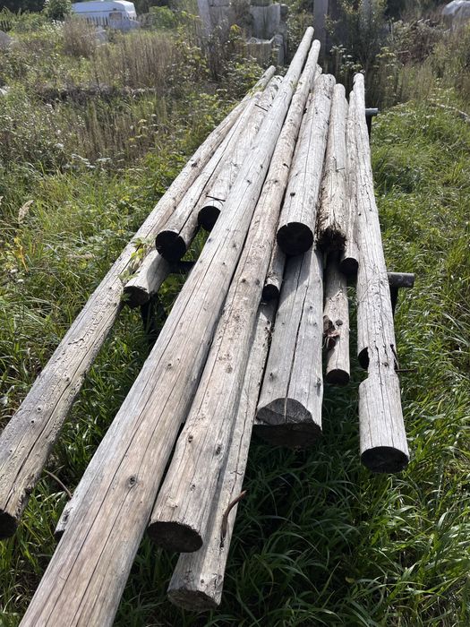 Oddam deski i belki z rozbiórki pocięte jaki i w całości