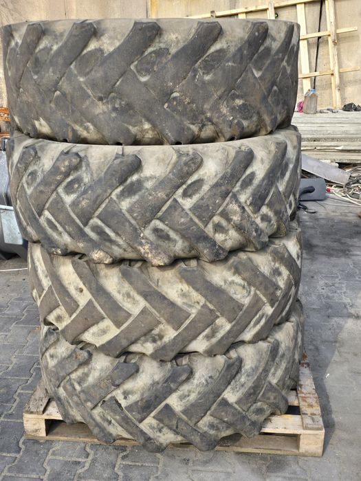 Opony 15.5 80 24 do ladowarki