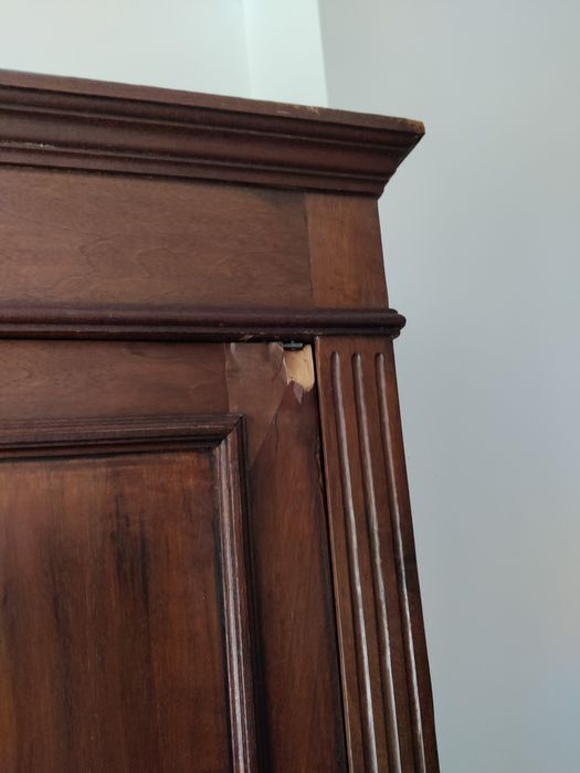 Roupeiro de duas Portas