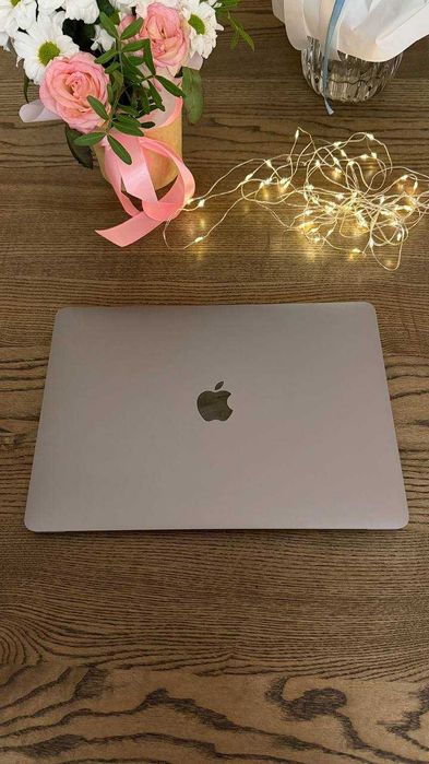 MacBook Pro 13.3 Silver 2019 i5 8 GB 256 GB Оригінальна Упаковка