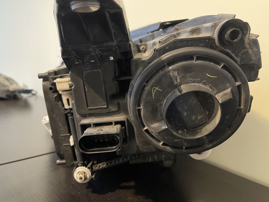 Sprzedam prawą lampę do Mercedesa GLE W167