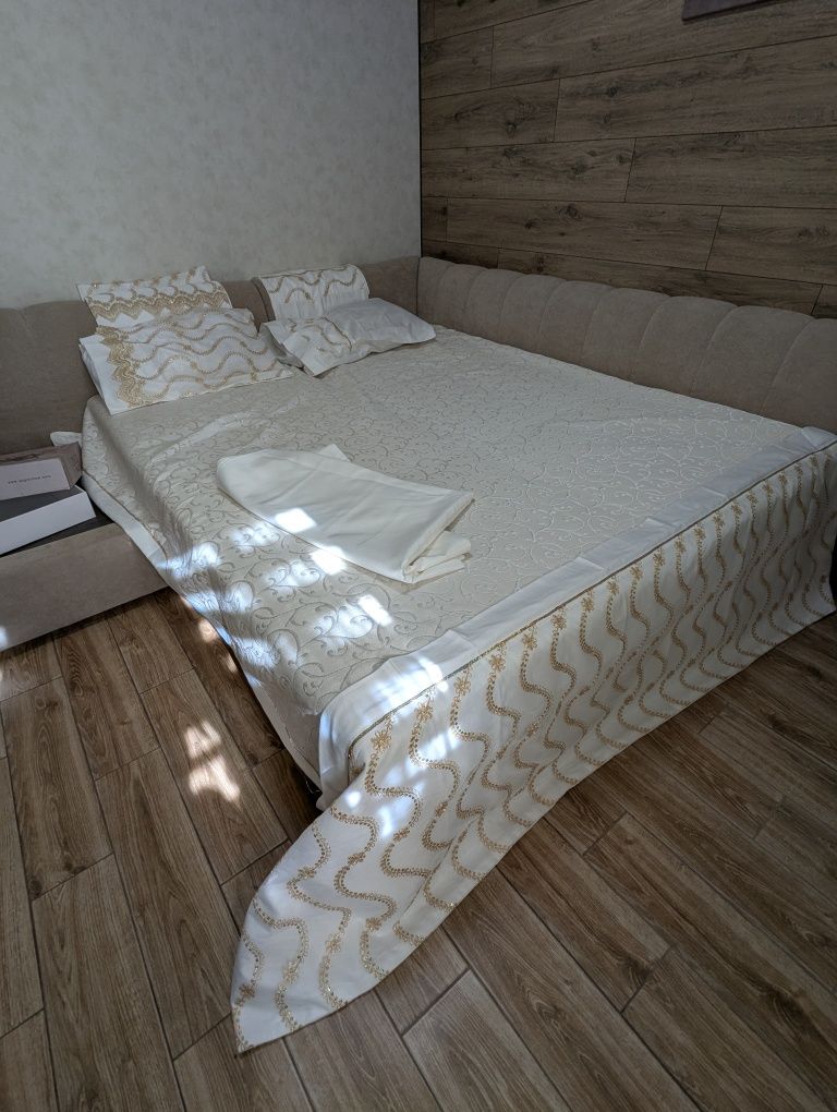 Комплект постільної білизни