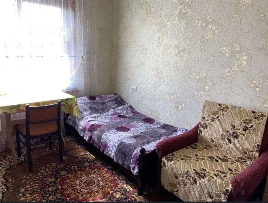 Сдам комнату  на Грязнова 5, цена с коммунальным услугами