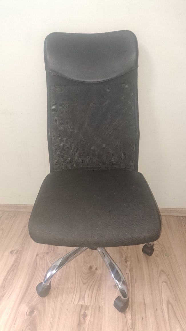 Fotel komputerowy