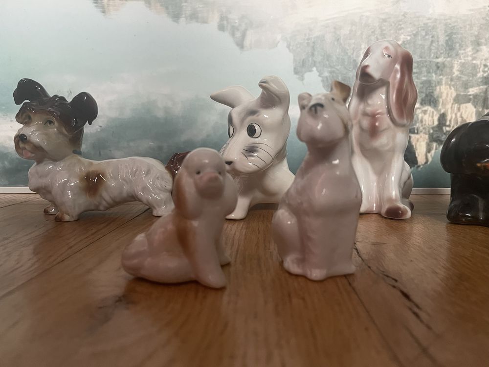 Figurki porcelanowe psów Art Deco