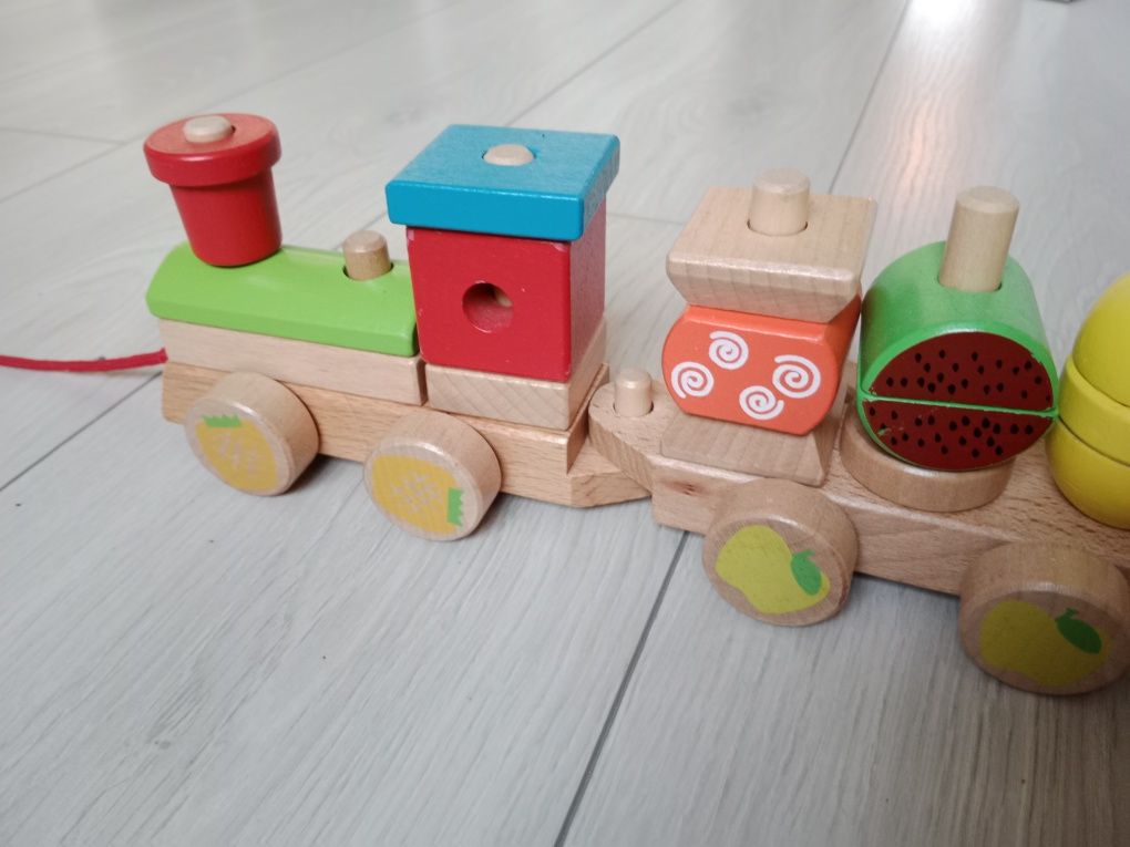 Drewniany pociąg układanka ciuchcia z klockami owoce drewniana