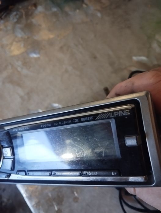 Автомагнітола Alpine