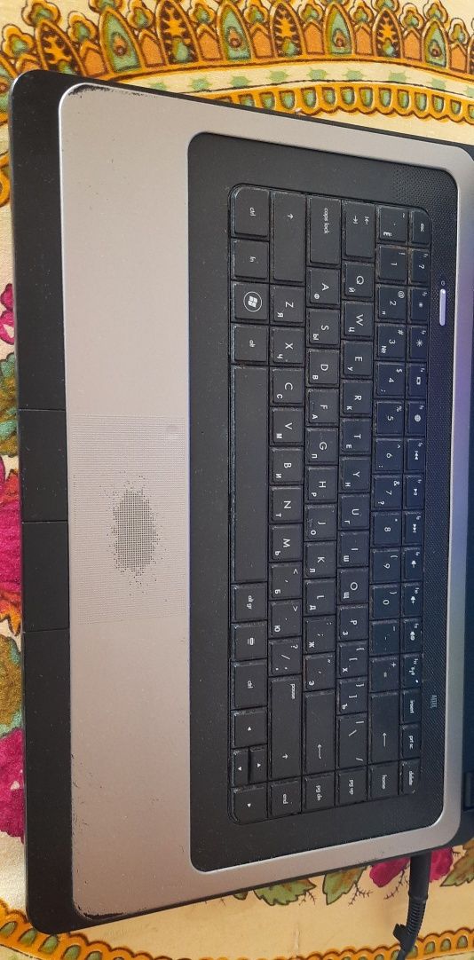 Ноутбук HP 635 в рабочем состоянии
