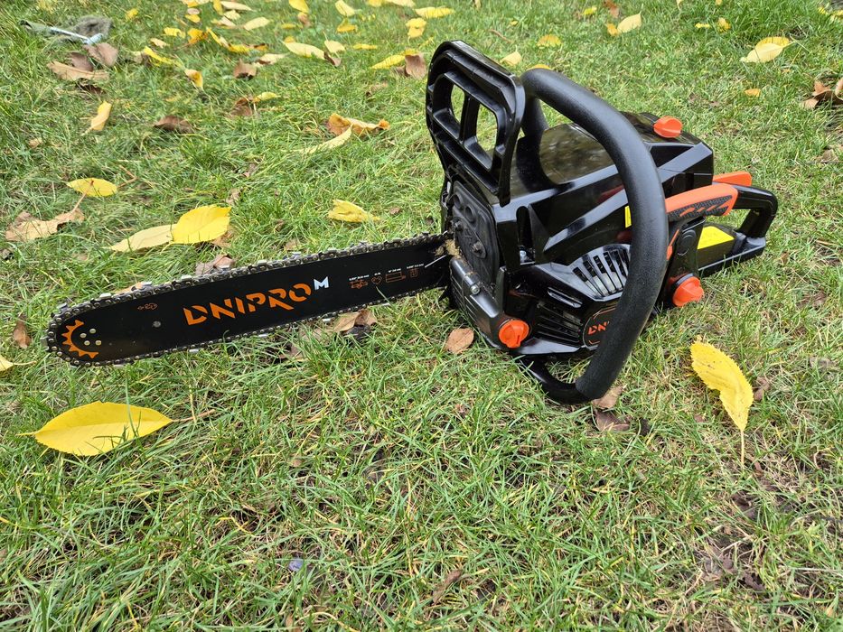 Бензопила Dnipro-M DSG-62H 62см.куб.