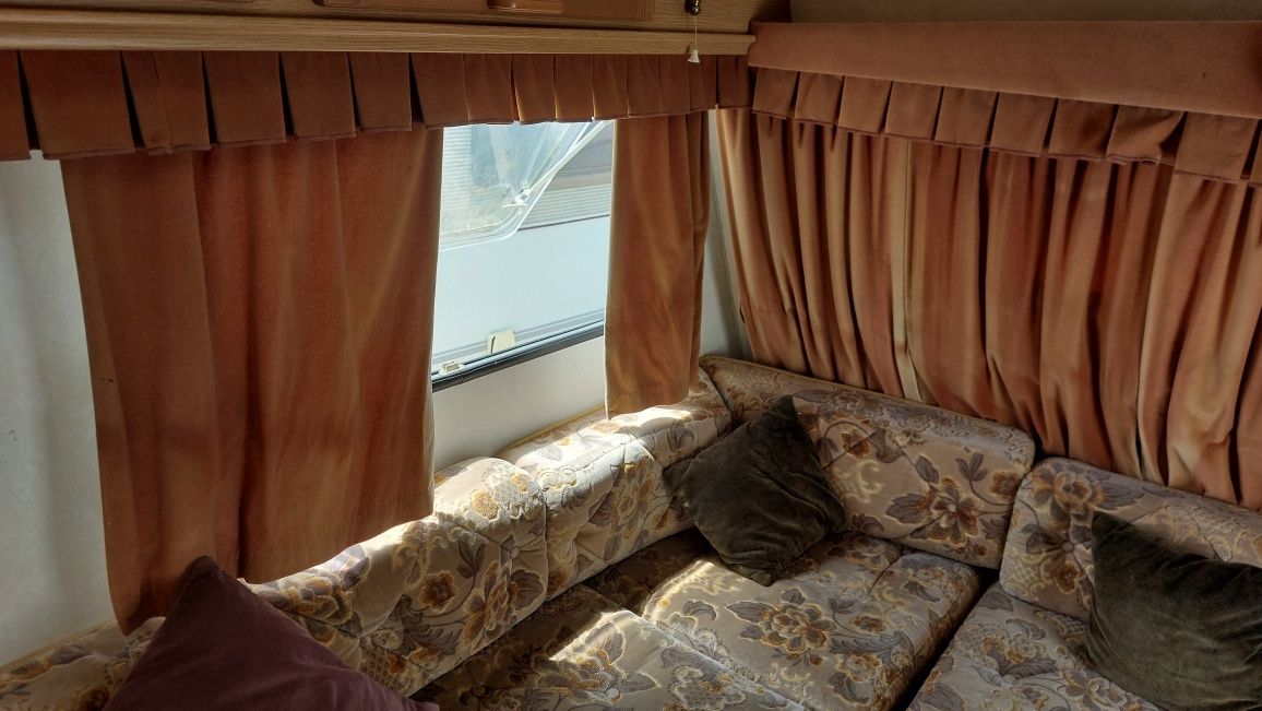 Aluguel quarto caravana