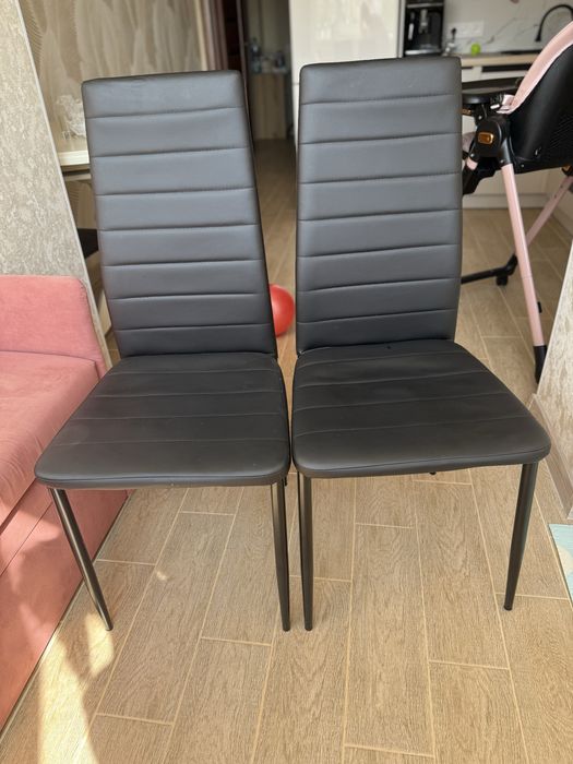 стільці кухонні 4 шт