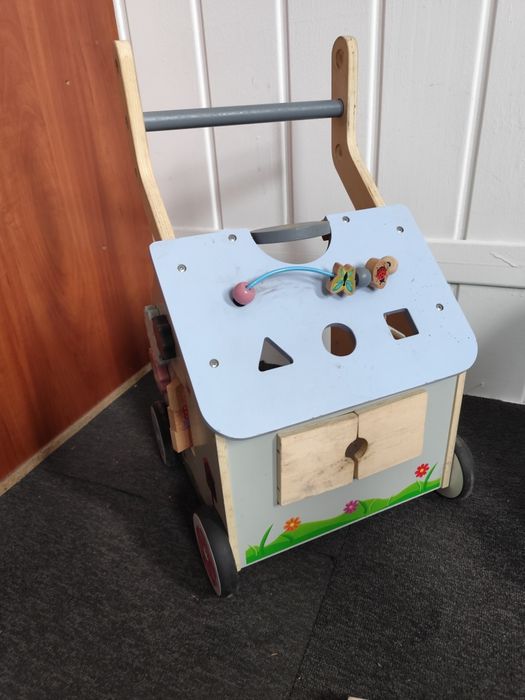 Drewniany chodzik, pchacz