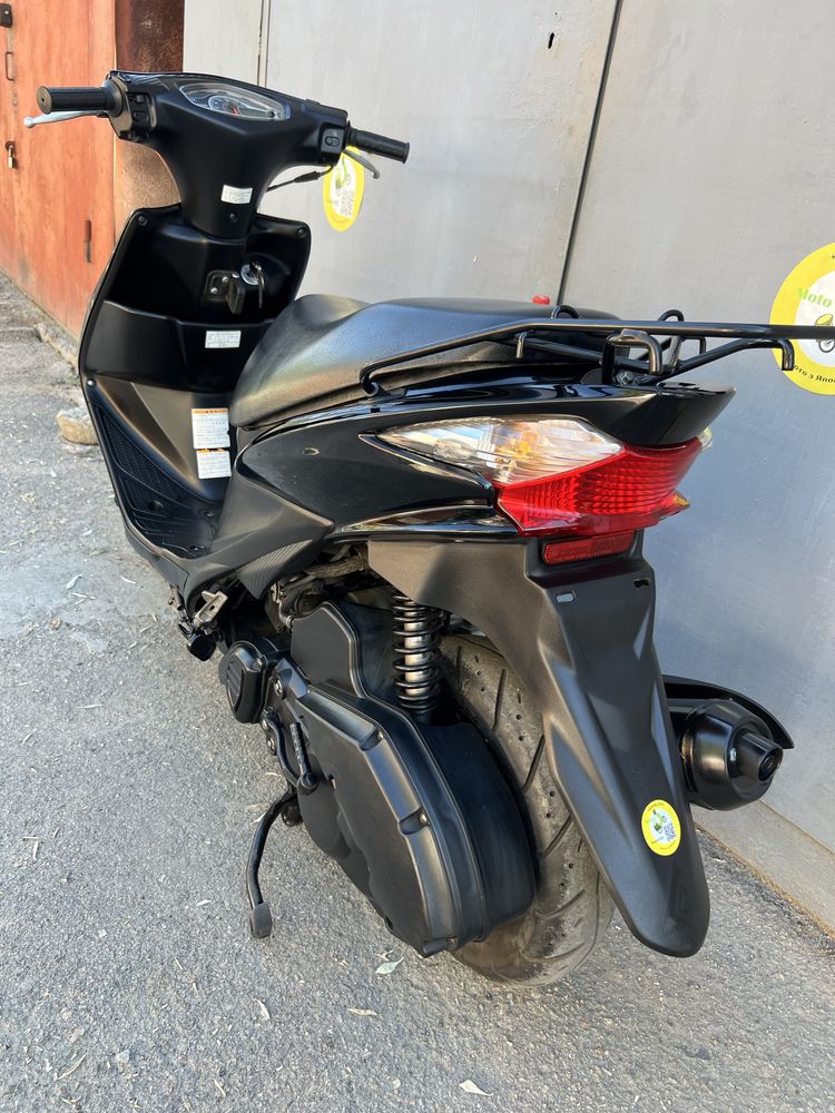 Suzuki Address V 125 S з Японії