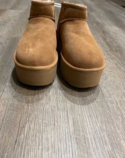 UGG Classic Ultra Mini Platform Boot R.38