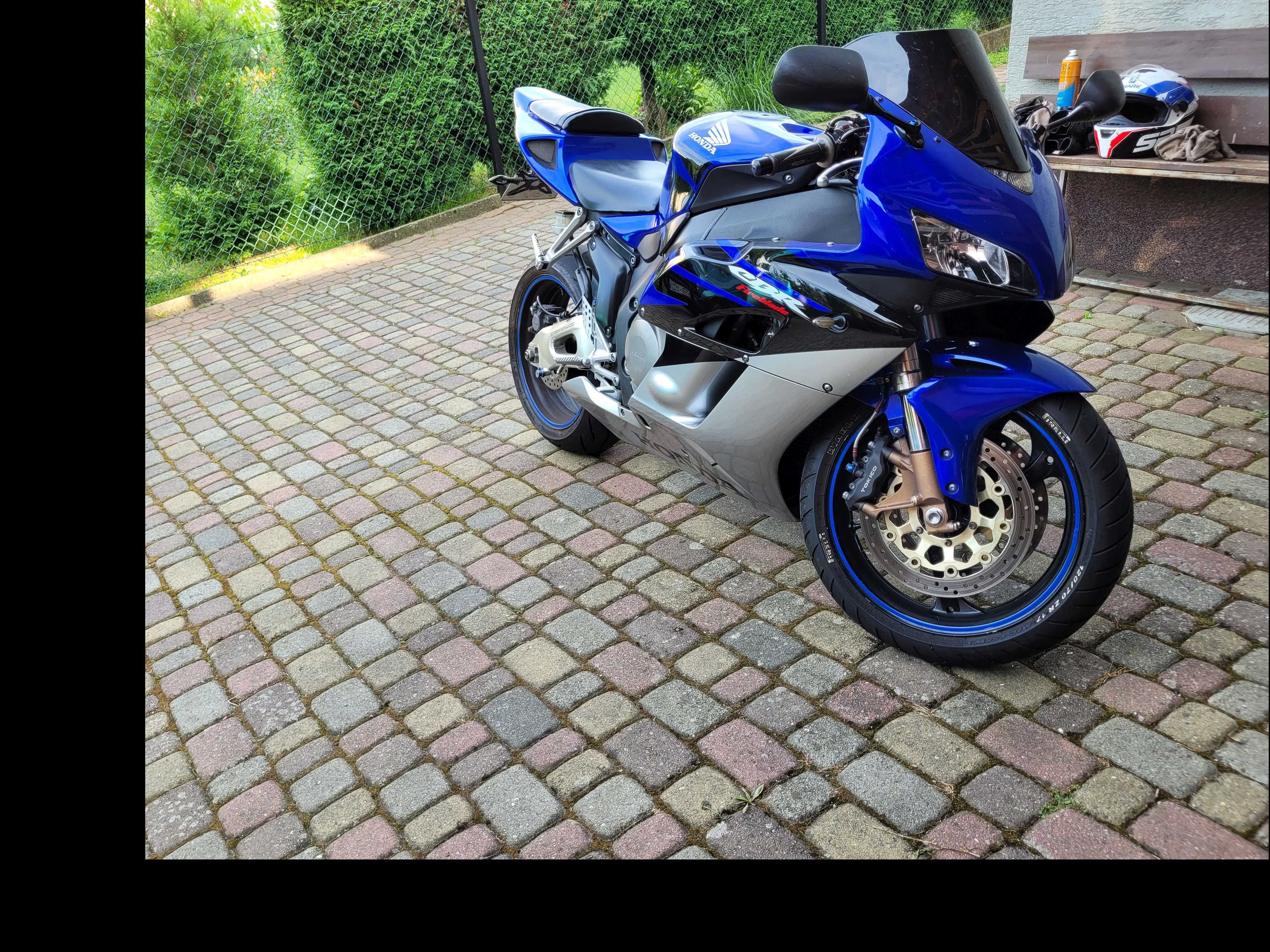 Honda CBR 1000RR 2005 sc57a