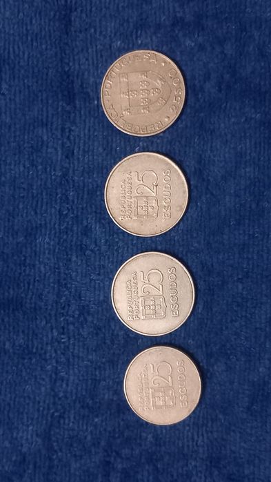 Moedas de 25 escudos