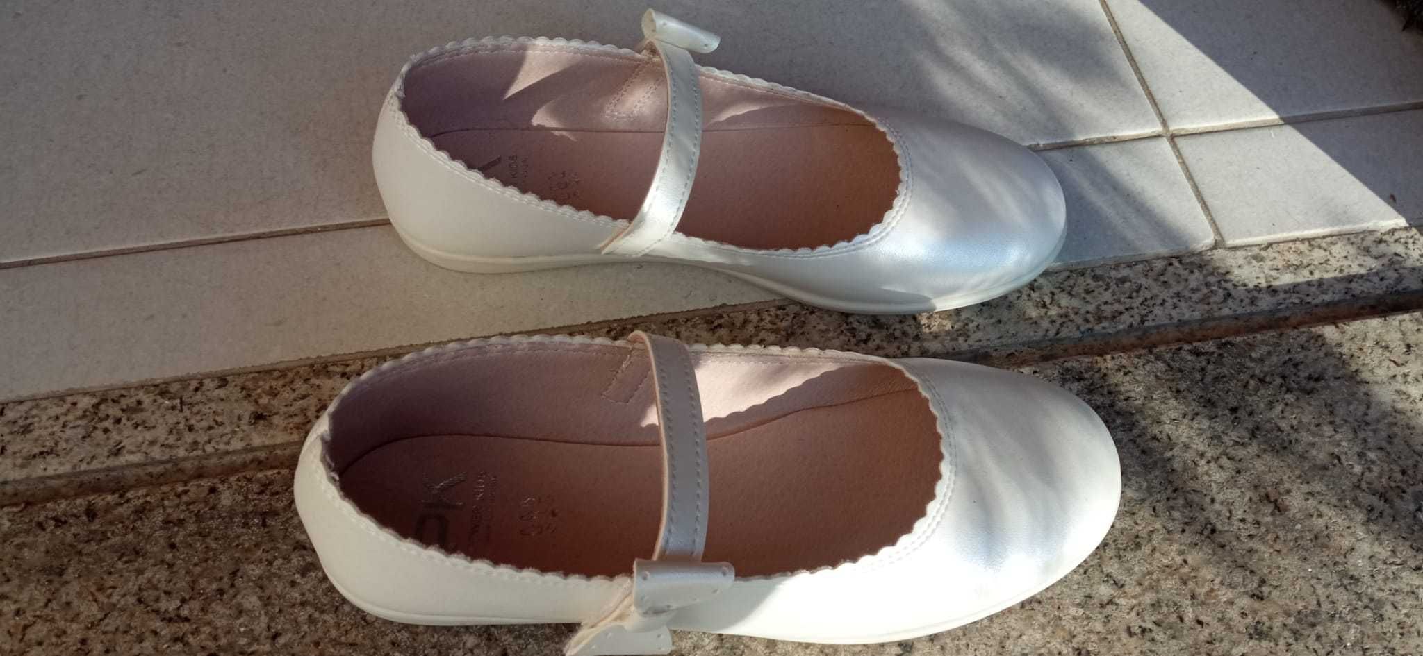 Sapatos de menina
