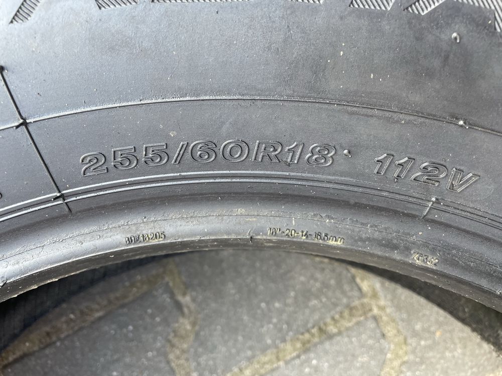 Opony Firestone Roadhawk 255 60 R18
