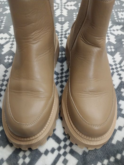 Жіночі Estro розмір 37 черевики