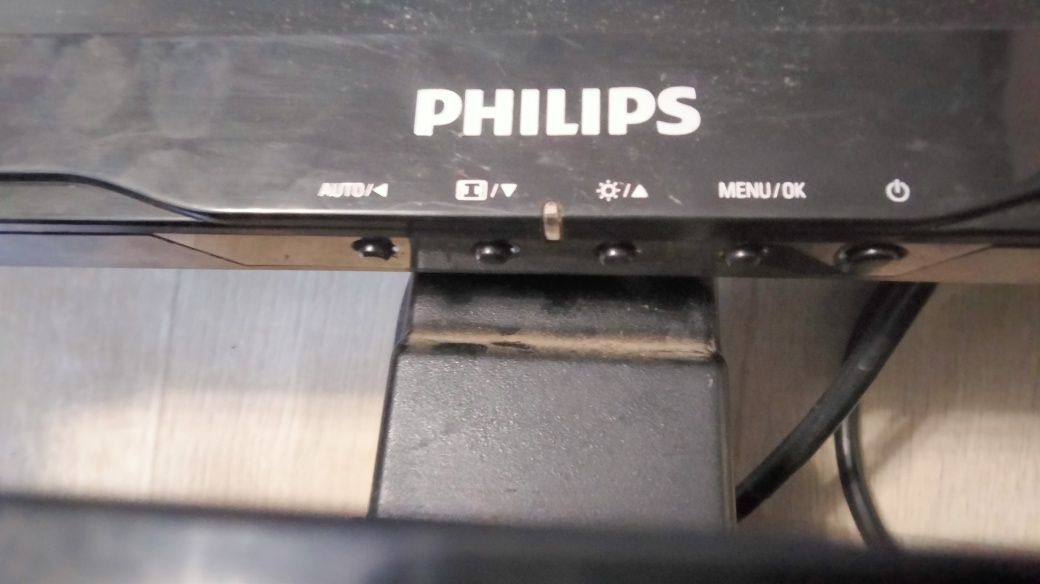 Монітор PHILIPS 19"