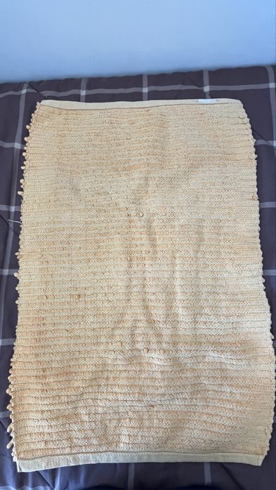 Tapete de banho felpudo laranja 54x83 cm em bom estado