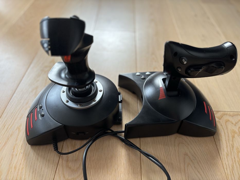 Thrustmaster T-Flight HOTAS X - stan idealny, bez pudełka