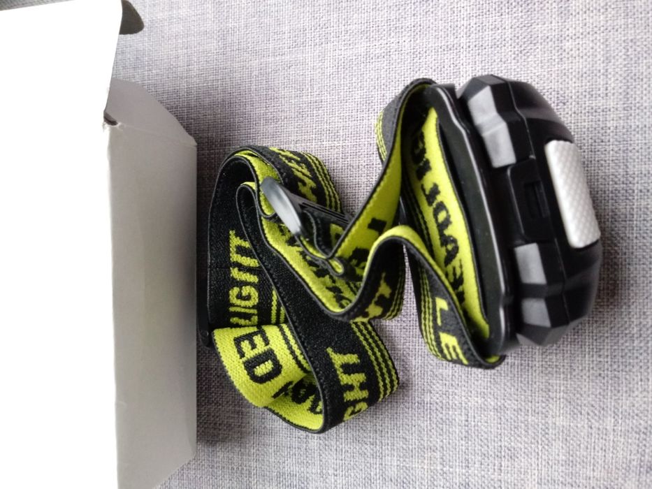 Latarka Led czołowa 3xAAA nowa. Dobrze świeci